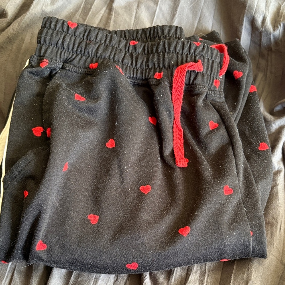 Black Heart Print Joggers